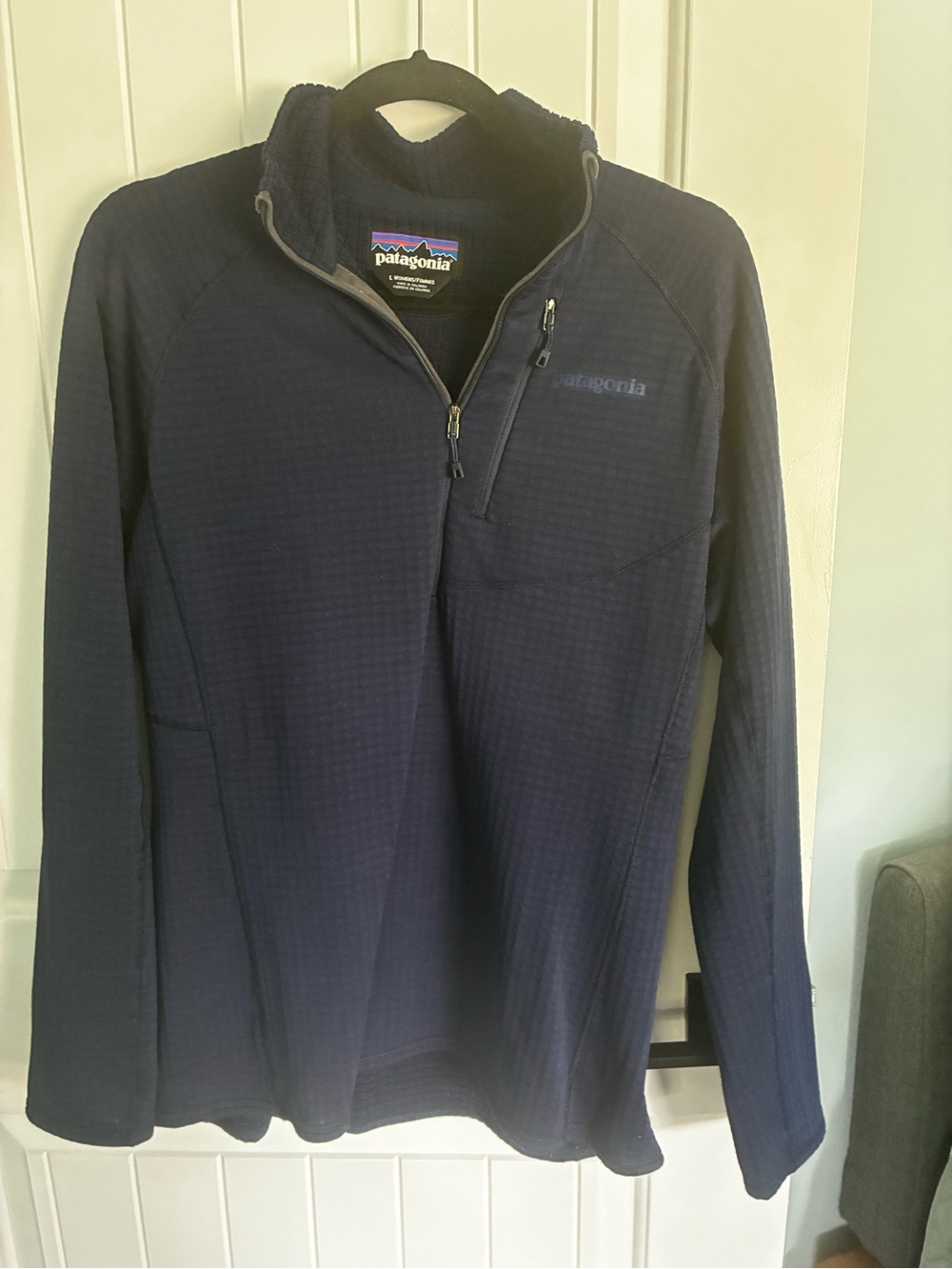 Patagonia Women’s Navy Quarter-Zip Fleece Pullover